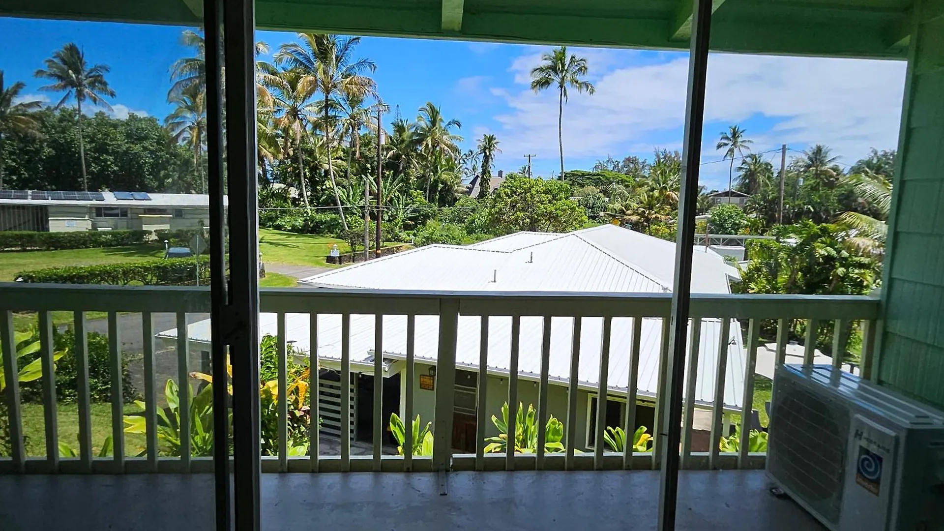 Yonegan Plumeria Hilo Hotel 米国