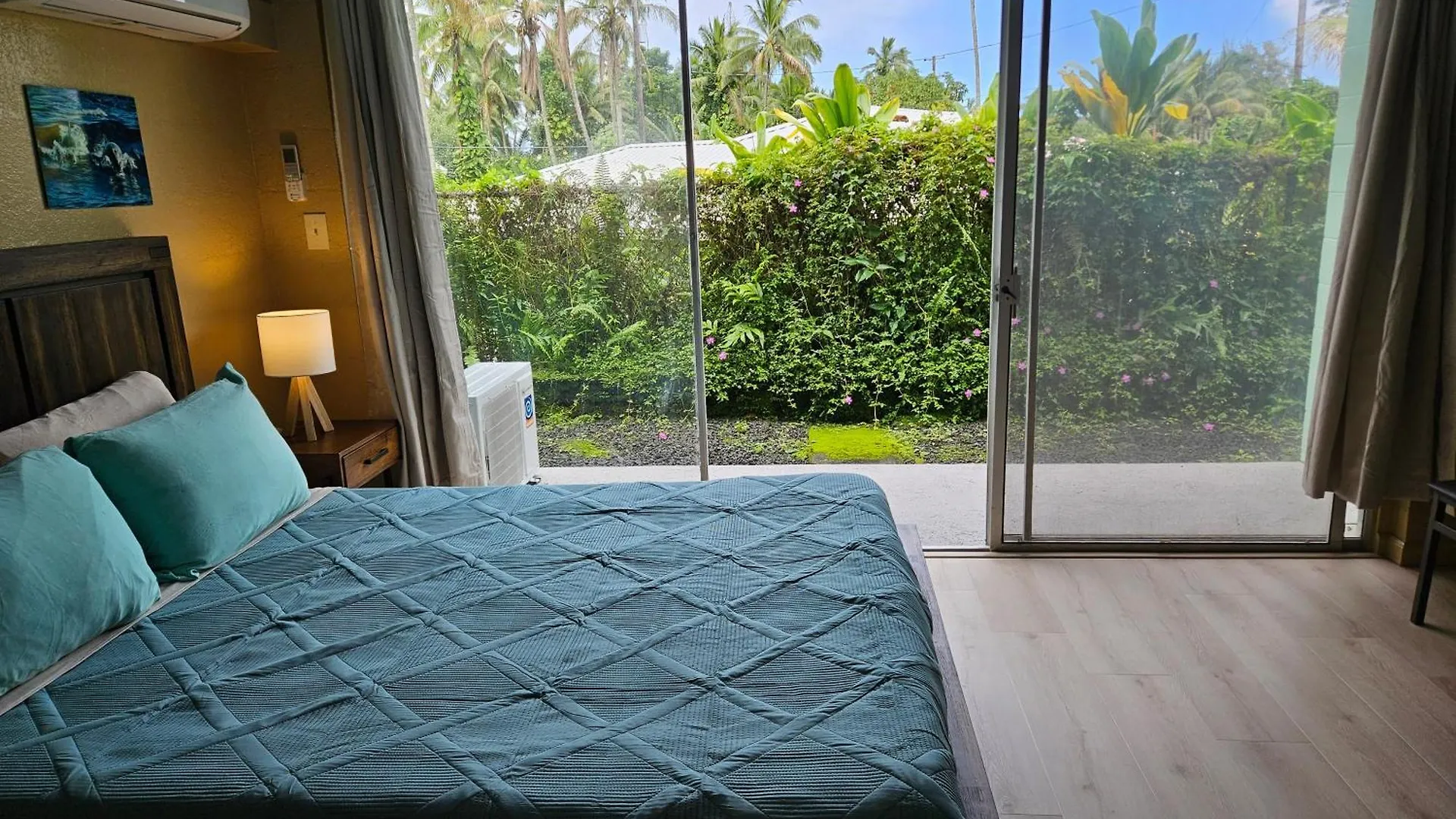 Yonegan Plumeria Hilo Hotel アパート